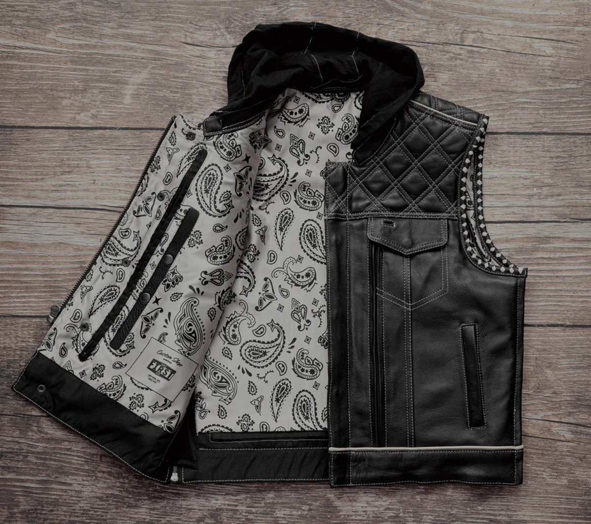 Hunt Club Men's Club Style Diamond Stitched Removable Hood Paisley